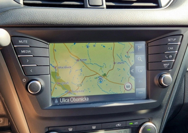 Toyota Avensis cena 56900 przebieg: 205500, rok produkcji 2017 z Skwierzyna małe 326